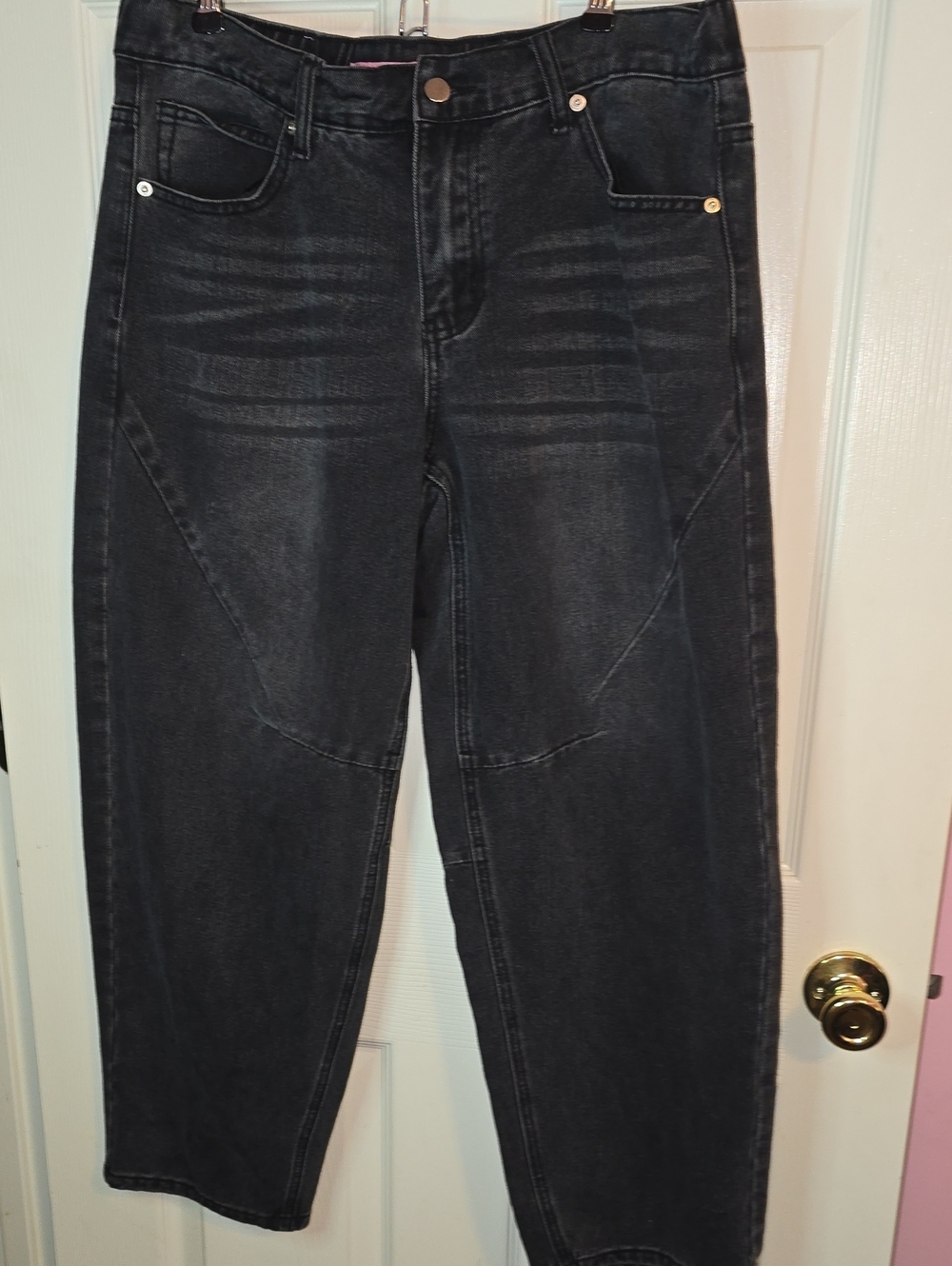 Relaxed Barrel Leg Jeans in Washed Black Denim